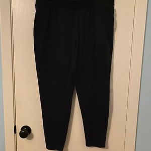 Torrid Capri Leggings